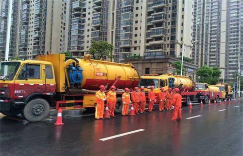 乌马河市政管道清淤
